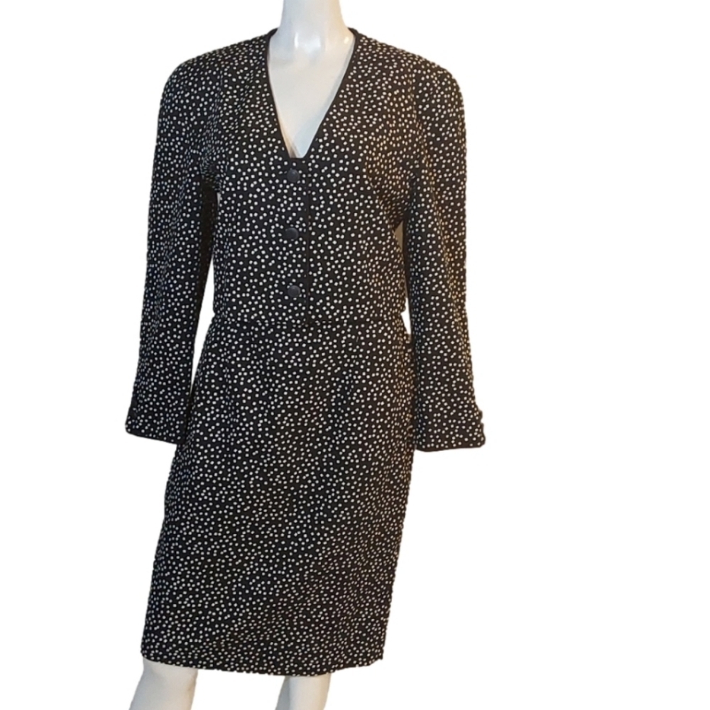ANN TAYLOR WOMEN'S ‎ 2 PIECES HIGH WAIST SKIRT SUITS  SIZE 6
